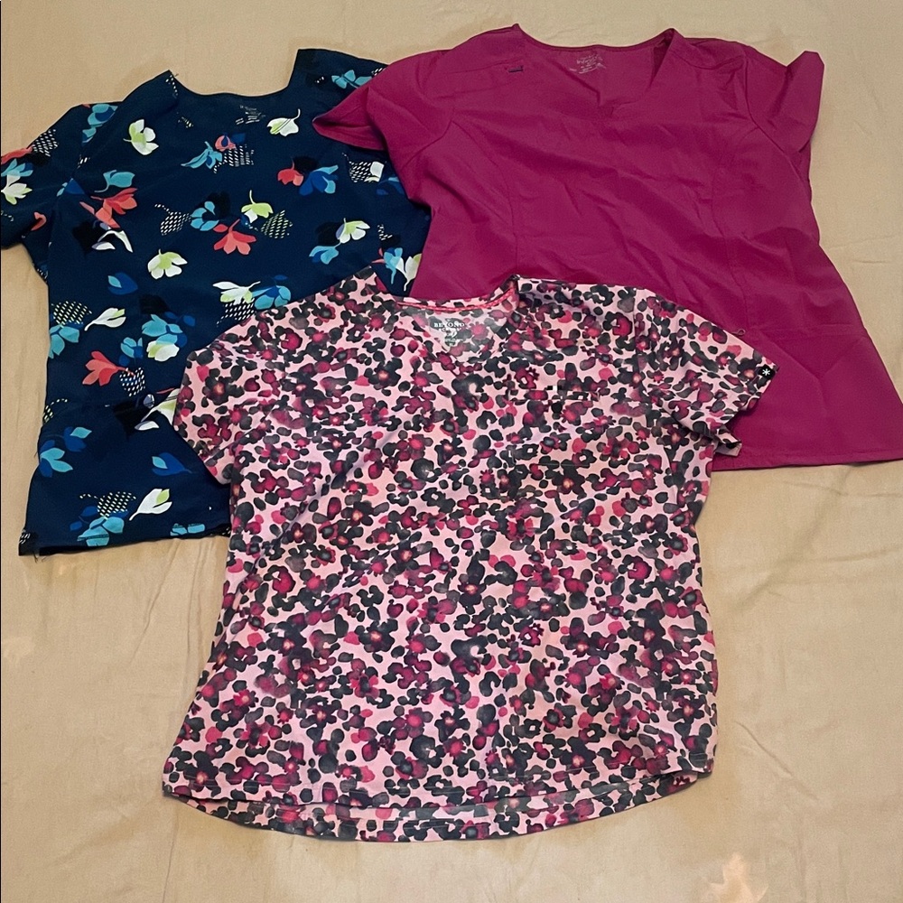 Floral and Solid Women's Tops Set